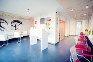 30% zniżki na wybraną usługę fryzjerską w salonie!