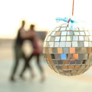 Miesięczny kurs tańca w parze lub solo! Zrelaksuj się i zapomnij o codziennych problemach!